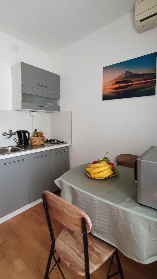 Apartmani Masline Jasenice  Buitenkant foto