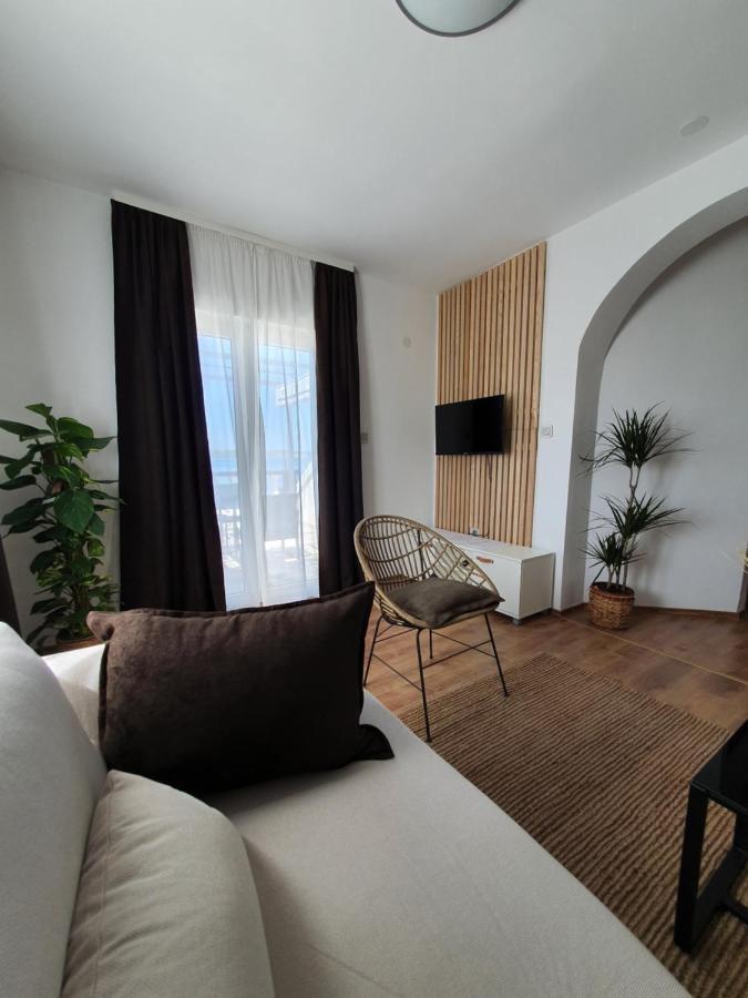 Apartmani Masline Jasenice  Buitenkant foto