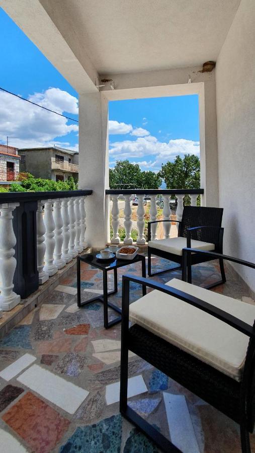 Apartmani Masline Jasenice  Buitenkant foto